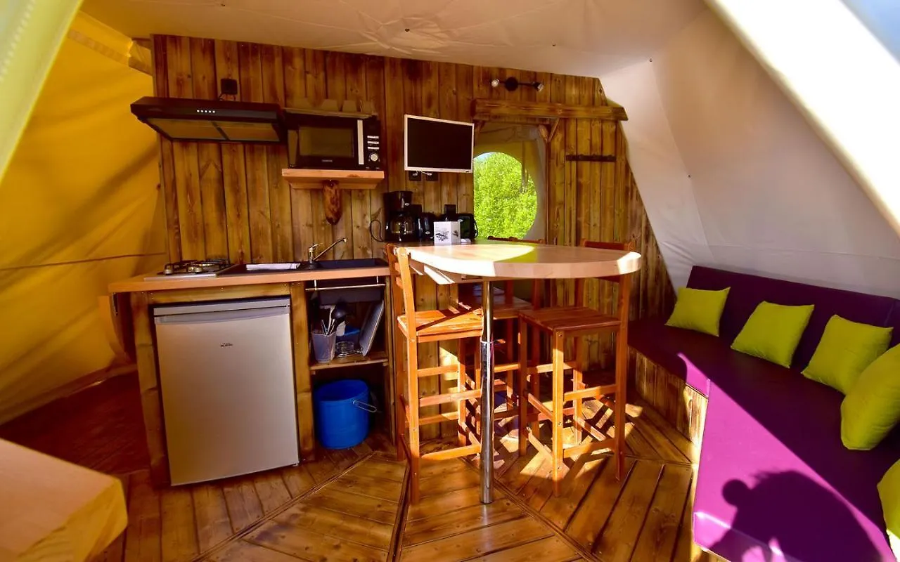 Glamping Terre & Mer Étables Camping